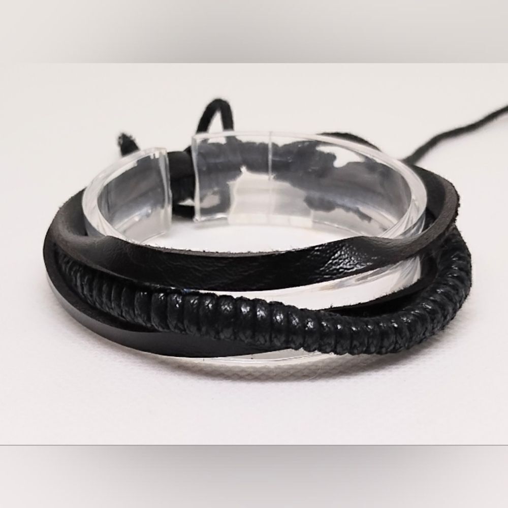 Men's bracelet leather layered‎ braided black new e35